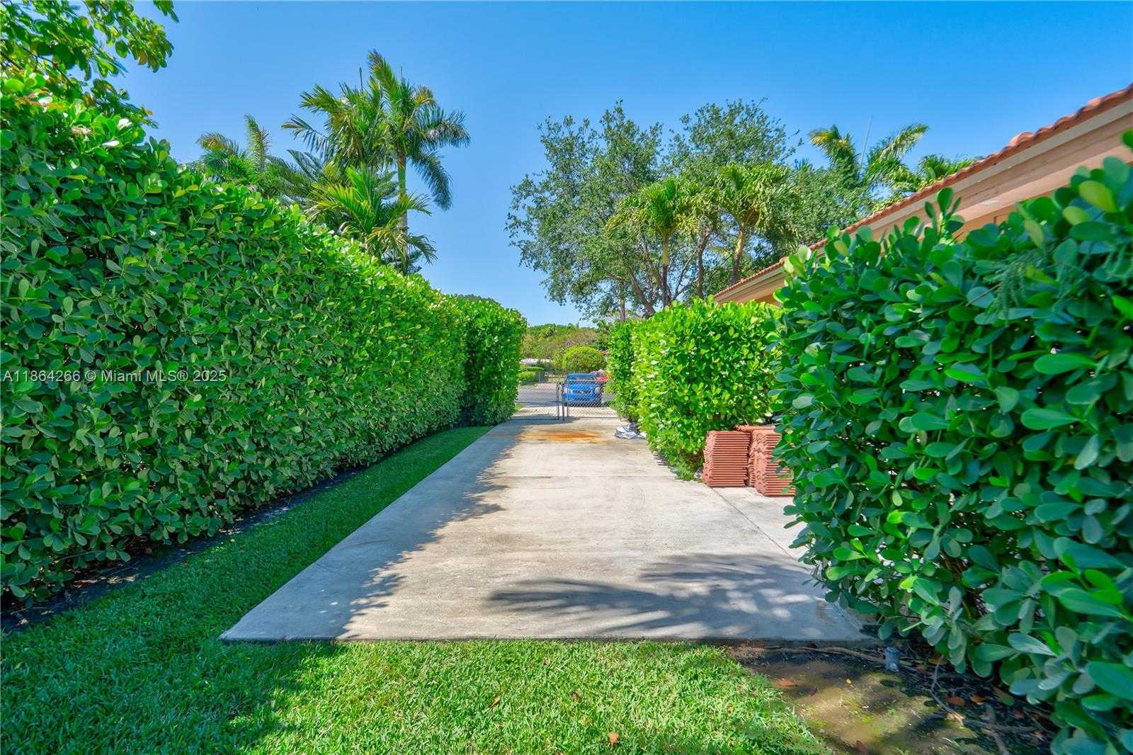 Small Image of 8366 SOUTH WEST 193RD ST, Cutler Bay Number 9