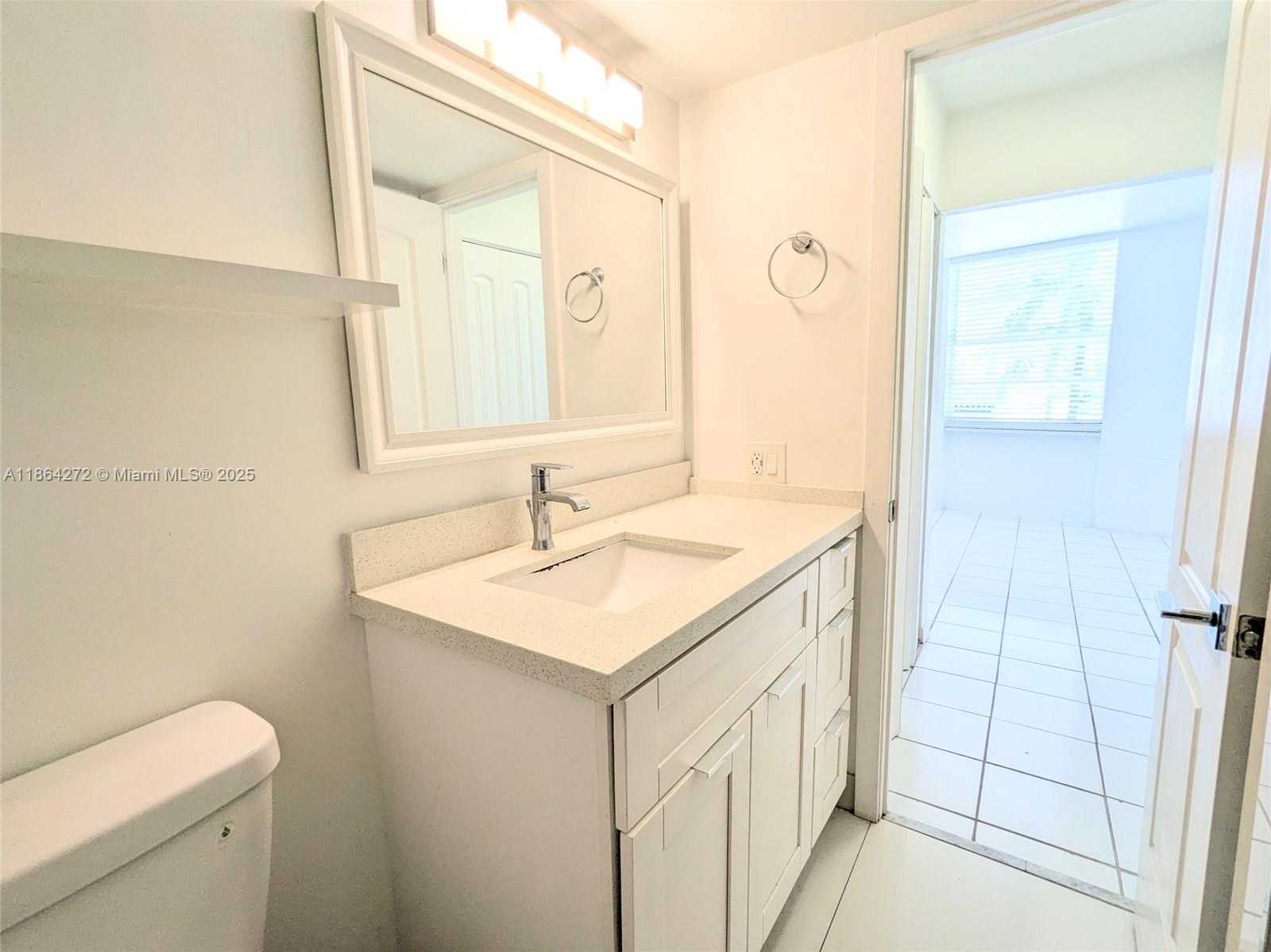 Small Image of 710 WASHINGTON AVE #324, Miami Beach Number 15