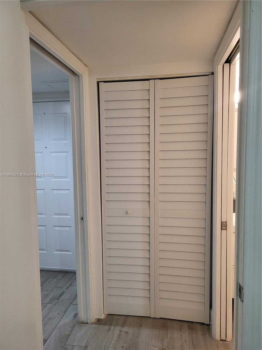 Small Image of 4555 NORTH WEST 99TH AVE #103, Doral Number 34