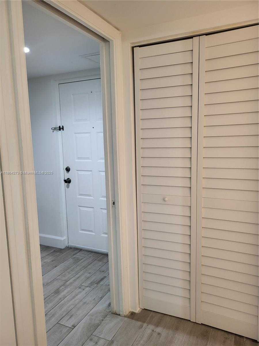 Small Image of 4555 NORTH WEST 99TH AVE #103, Doral Number 35
