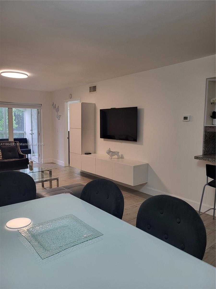 Small Image of 4555 NORTH WEST 99TH AVE #103, Doral Number 54