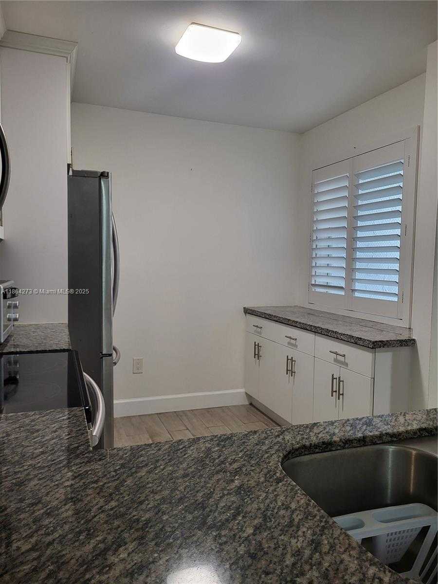 Small Image of 4555 NORTH WEST 99TH AVE #103, Doral Number 7