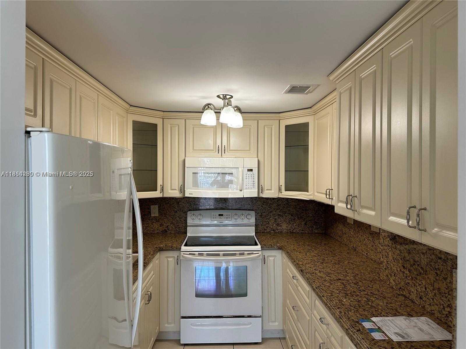Small Image of 200 172ND ST #304, Sunny Isles Beach Number 5