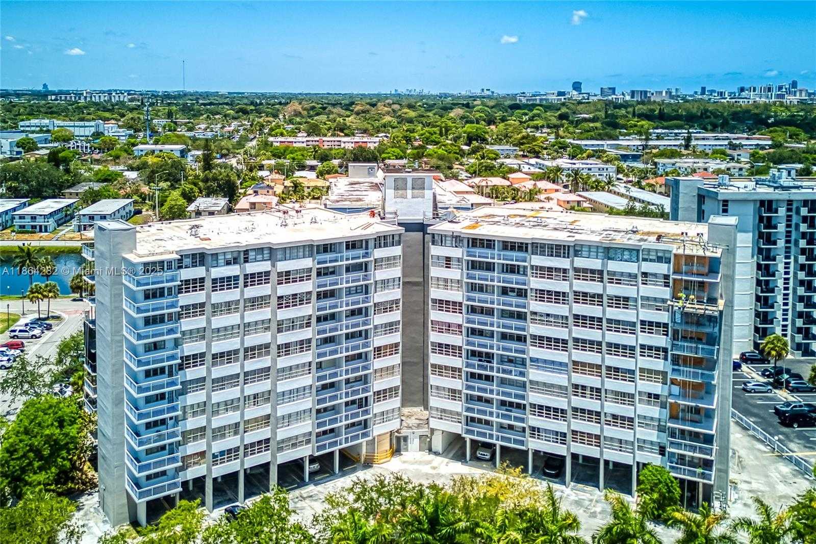 Small Image of 2025 NORTH EAST 164TH ST #907, North Miami Beach Number 6