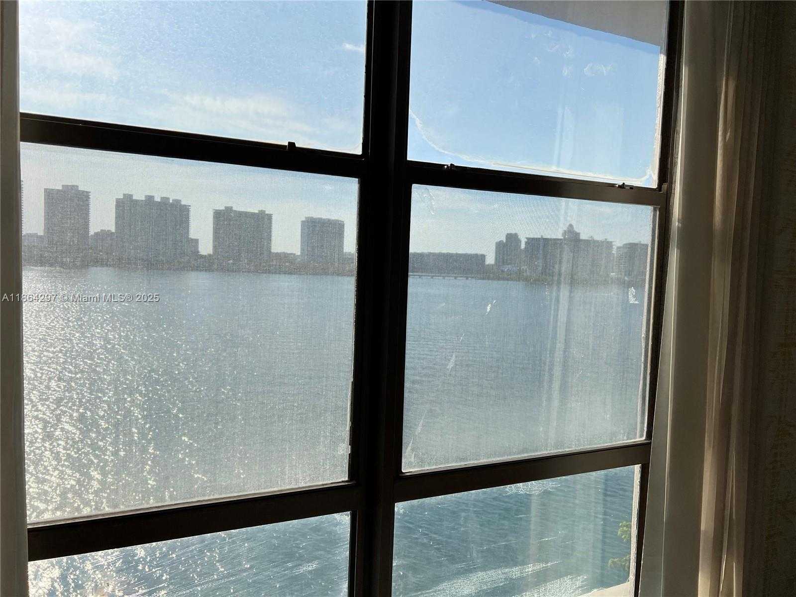 Small Image of 17600 NORTH BAY RD #N701, Sunny Isles Beach Number 11