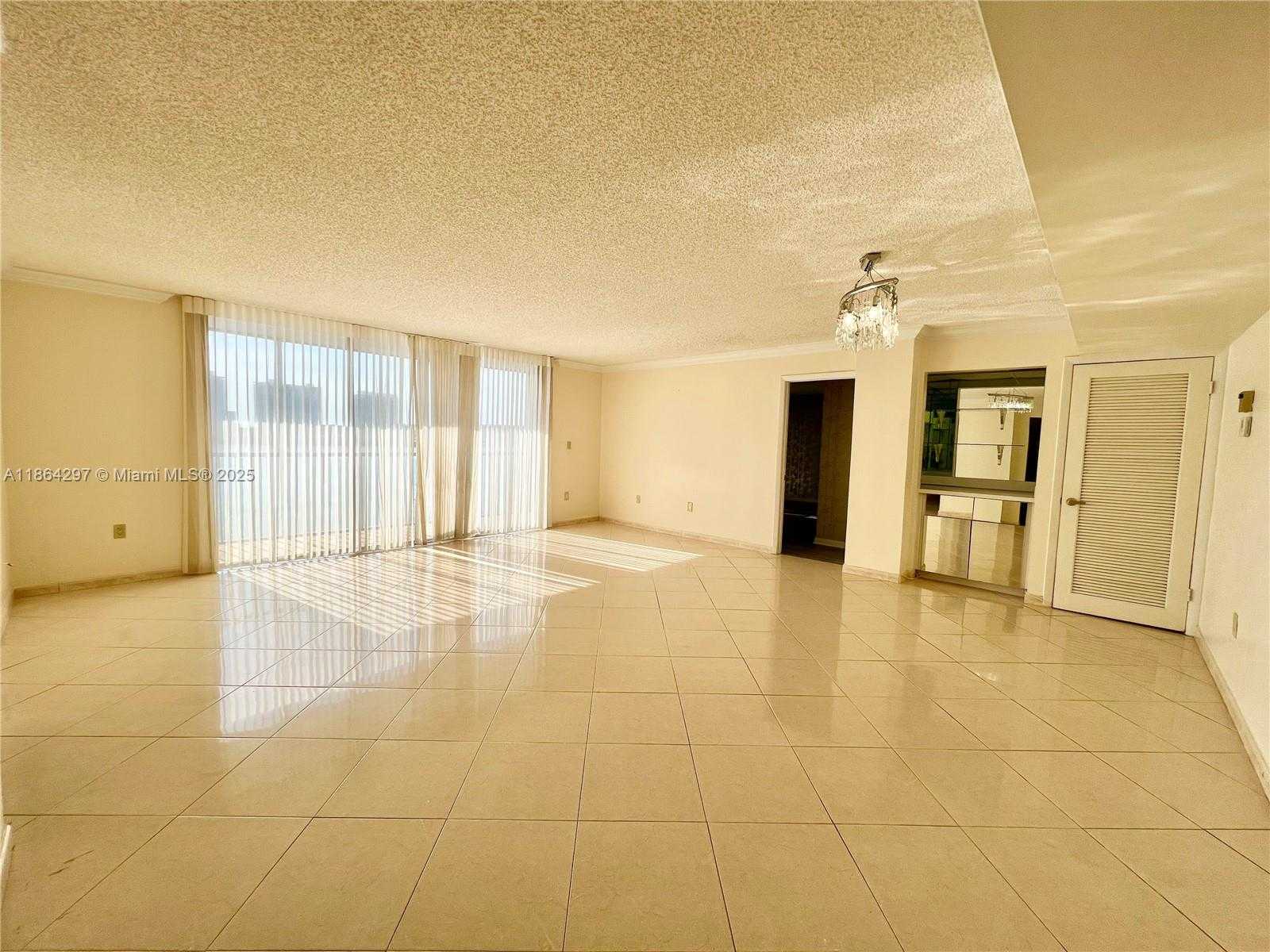 Small Image of 17600 NORTH BAY RD #N701, Sunny Isles Beach Number 6