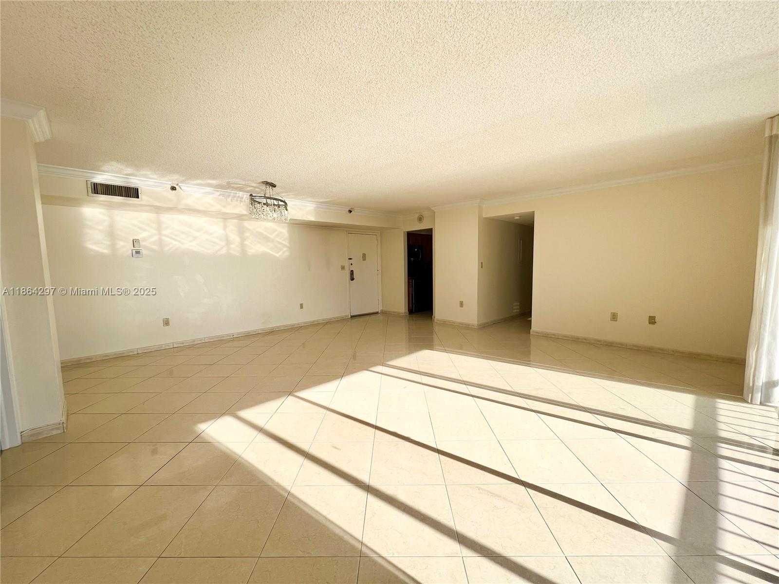 Small Image of 17600 NORTH BAY RD #N701, Sunny Isles Beach Number 8