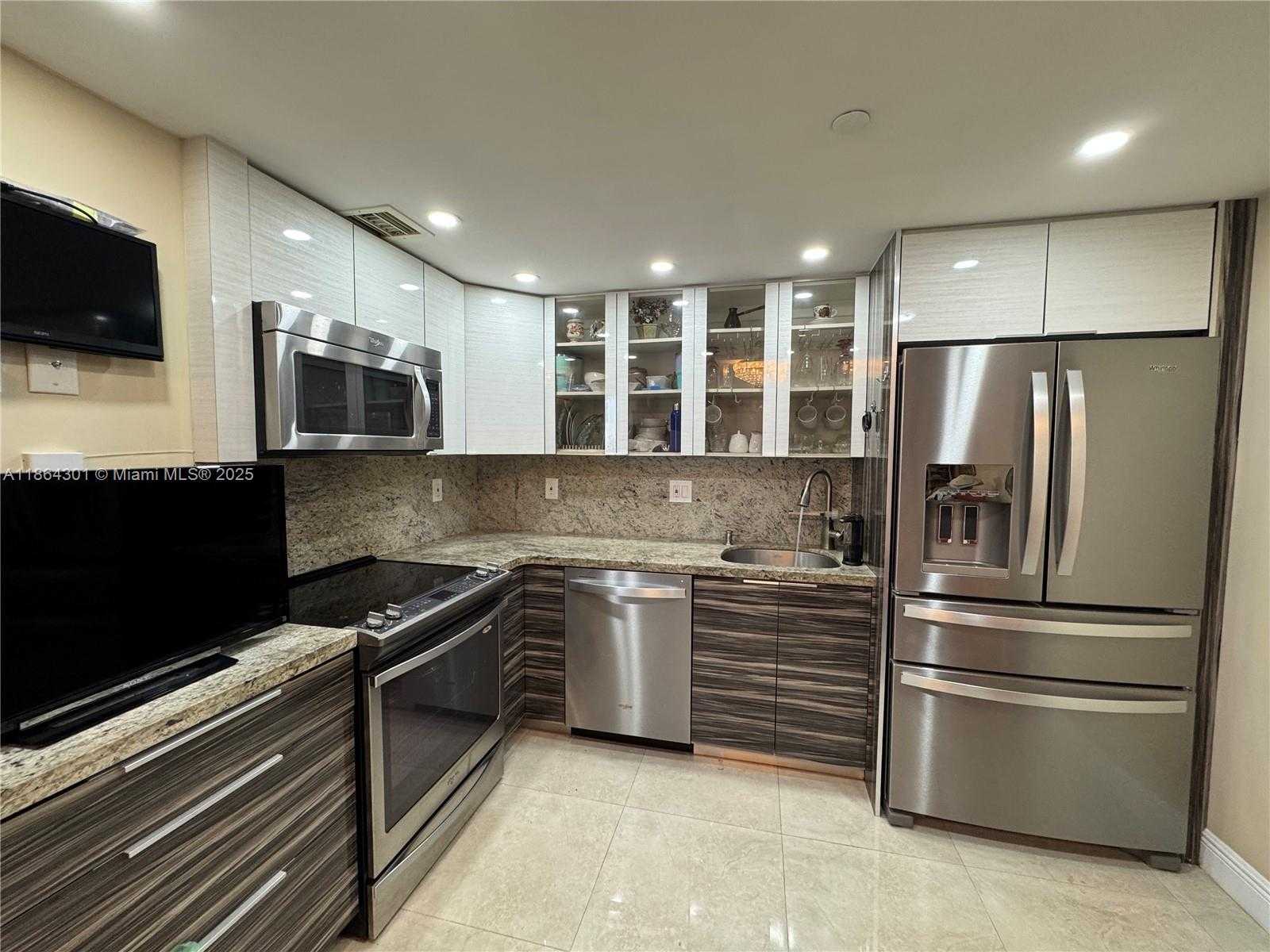 Small Image of 210 174TH ST #2415, Sunny Isles Beach Number 14