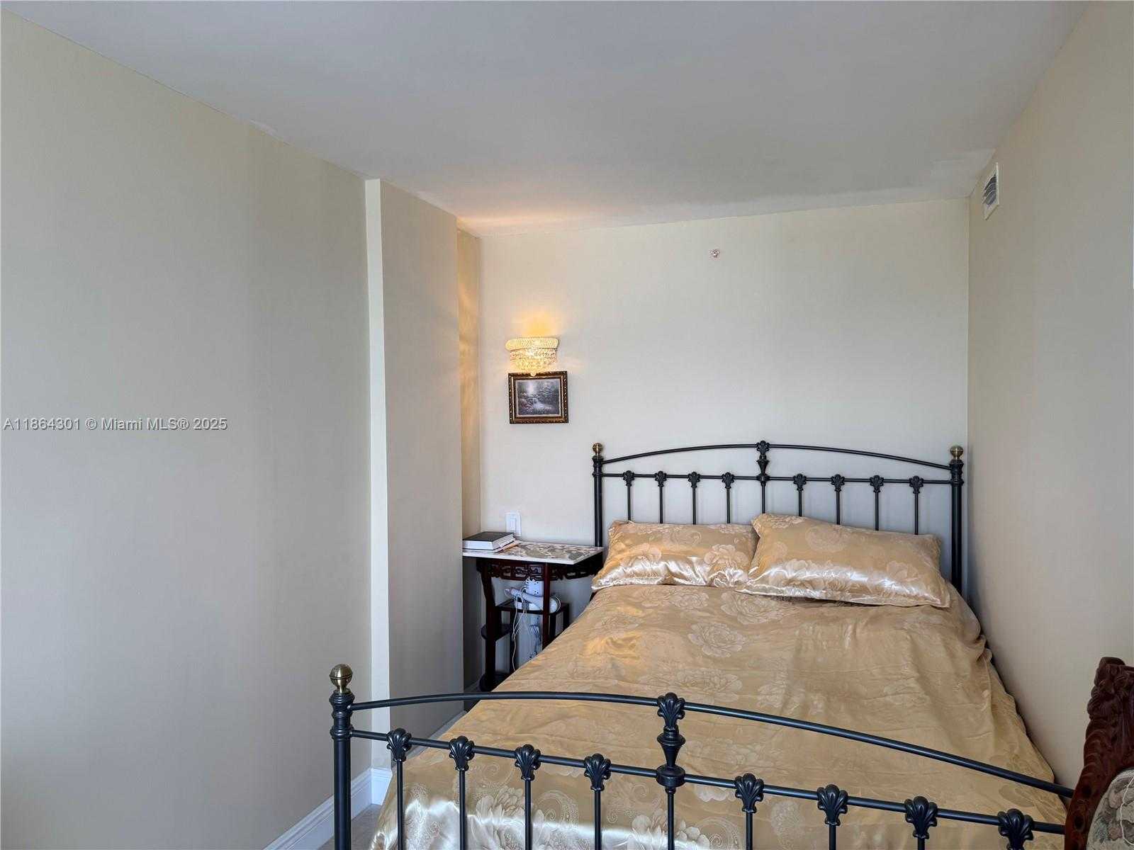 Small Image of 210 174TH ST #2415, Sunny Isles Beach Number 16