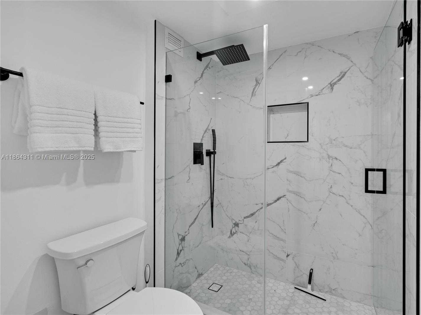 Small Image of 2301 COLLINS AVE #542, Miami Beach Number 15