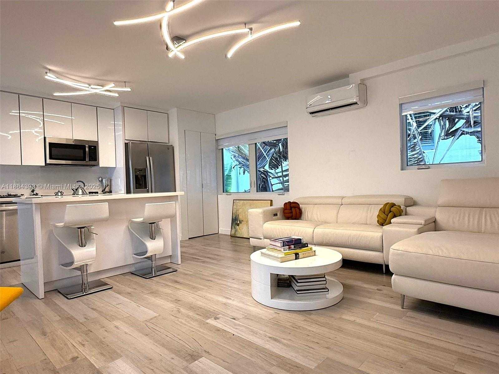 Small Image of 1610 EUCLID AVE #B203, Miami Beach Number 3