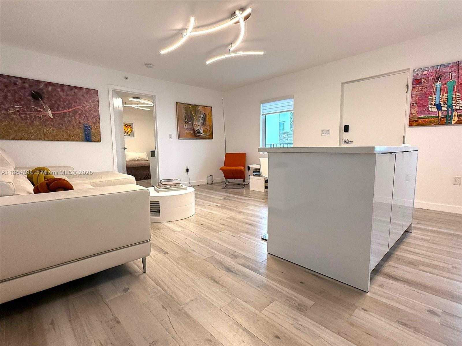 Small Image of 1610 EUCLID AVE #B203, Miami Beach Number 5