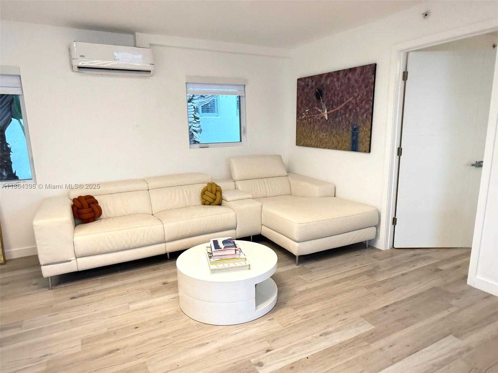 Small Image of 1610 EUCLID AVE #B203, Miami Beach Number 6