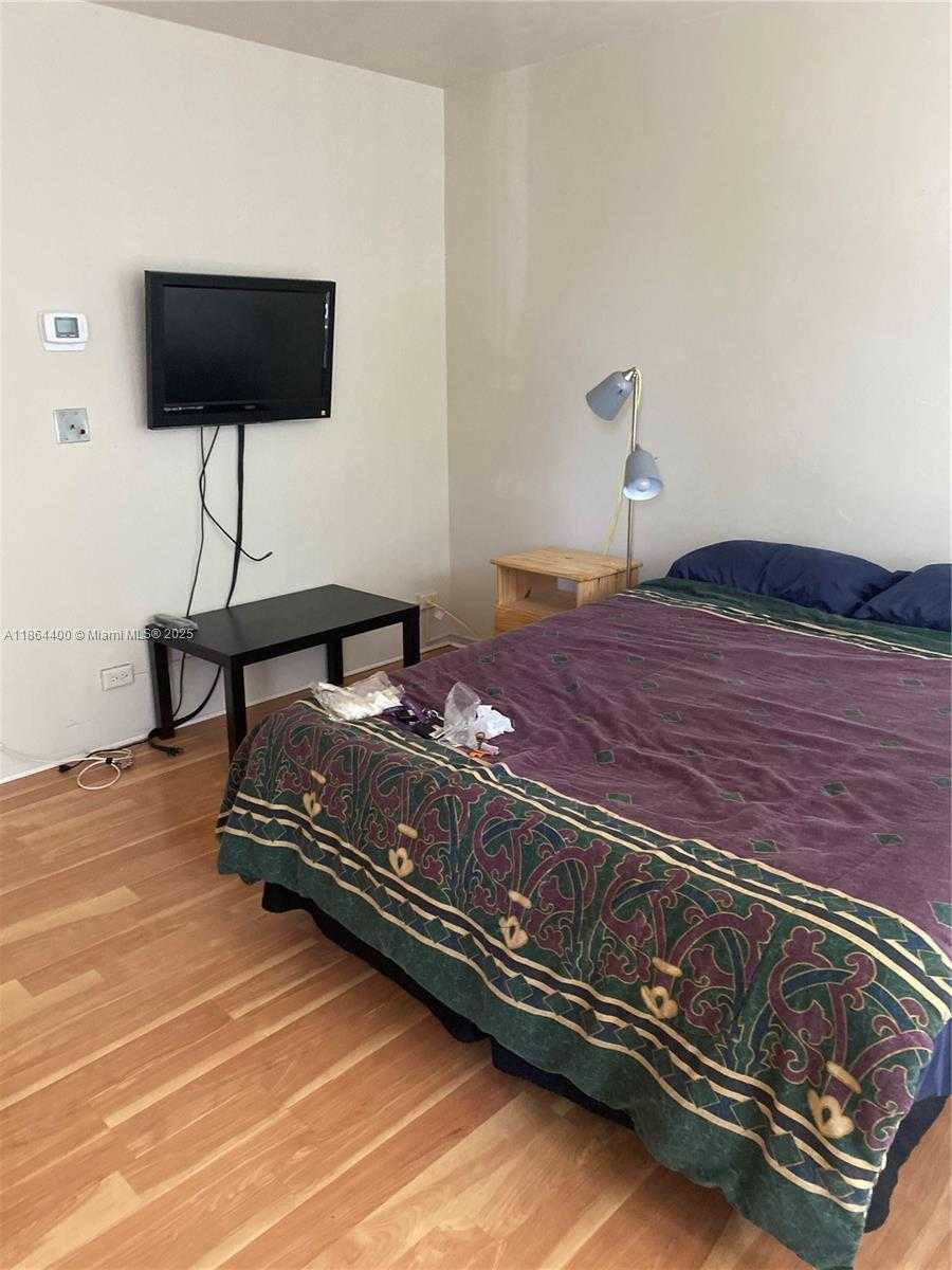 Small Image of 1408 SOUTH EAST BRICKELL BAY DR #216, Miami Number 14