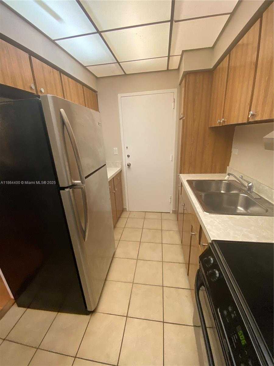Small Image of 1408 SOUTH EAST BRICKELL BAY DR #216, Miami Number 19