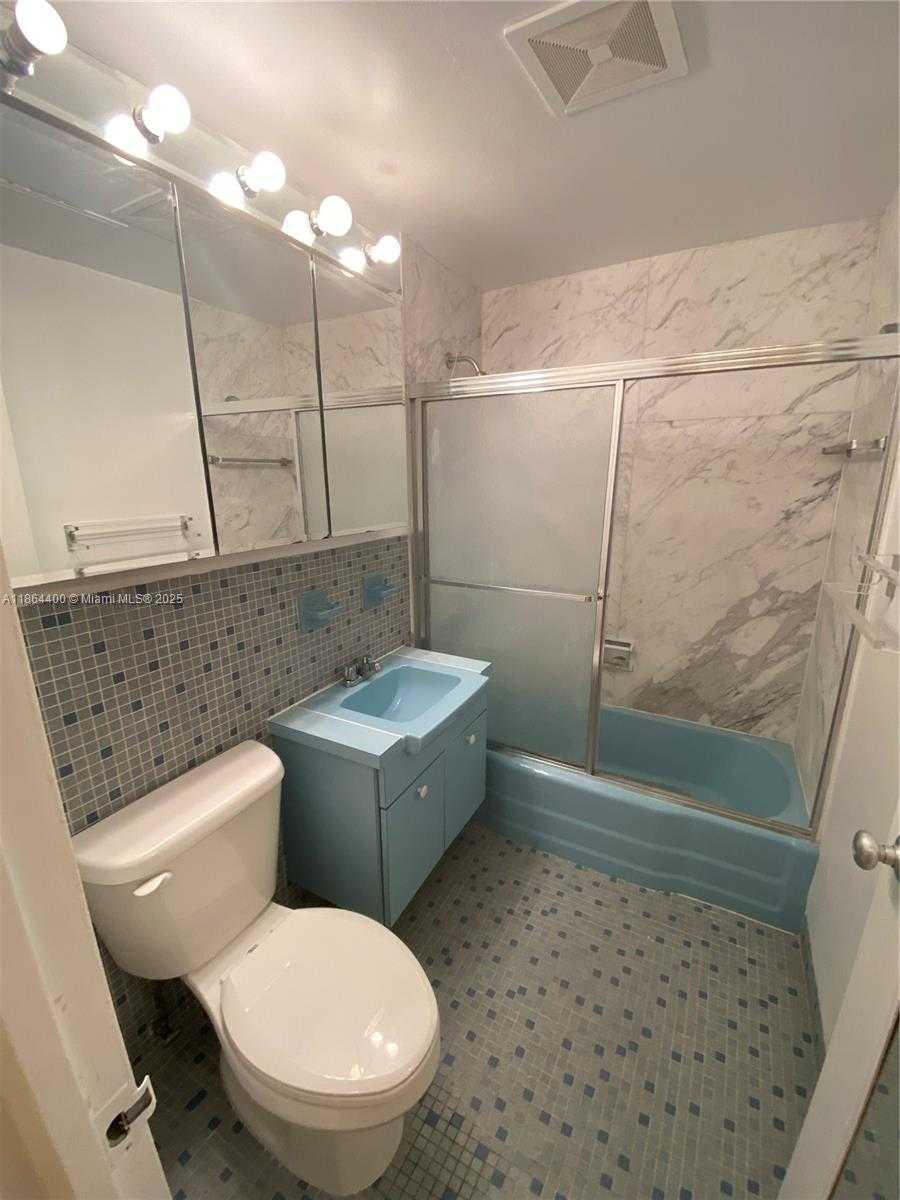 Small Image of 1408 SOUTH EAST BRICKELL BAY DR #216, Miami Number 27