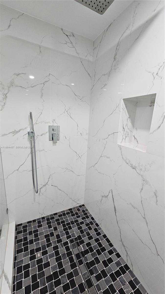 Small Image of 1861 NORTH WEST NORTH RIVER DR #11, Miami Number 23