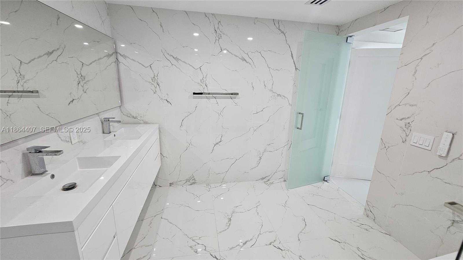 Small Image of 1861 NORTH WEST NORTH RIVER DR #11, Miami Number 24