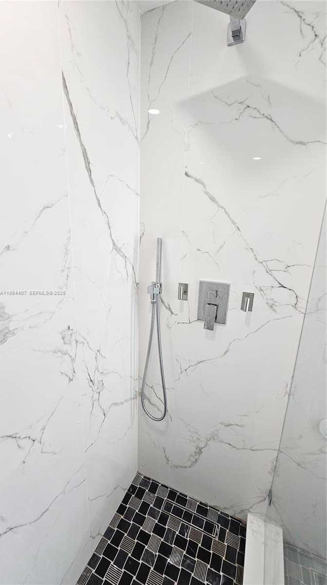 Small Image of 1861 NORTH WEST NORTH RIVER DR #11, Miami Number 31