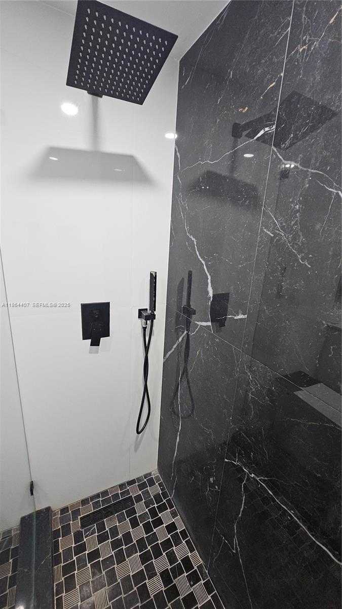 Small Image of 1861 NORTH WEST NORTH RIVER DR #11, Miami Number 43