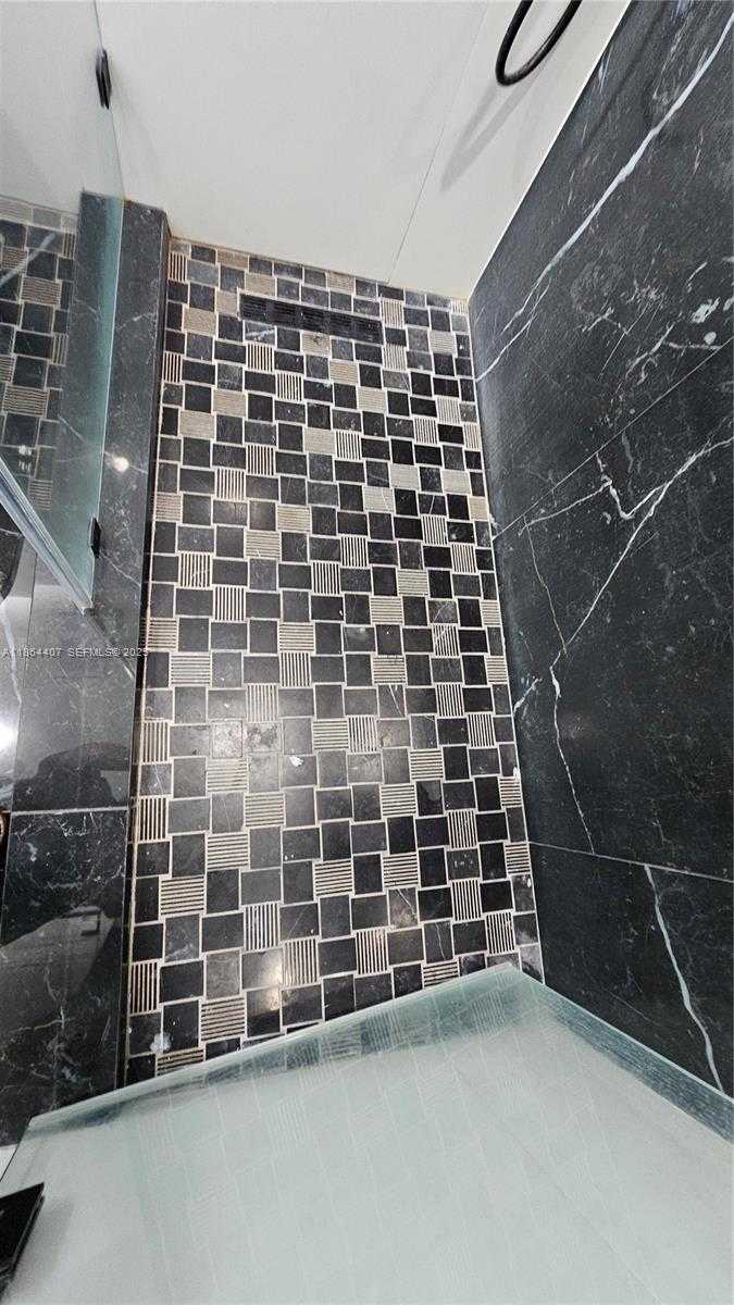 Small Image of 1861 NORTH WEST NORTH RIVER DR #11, Miami Number 47