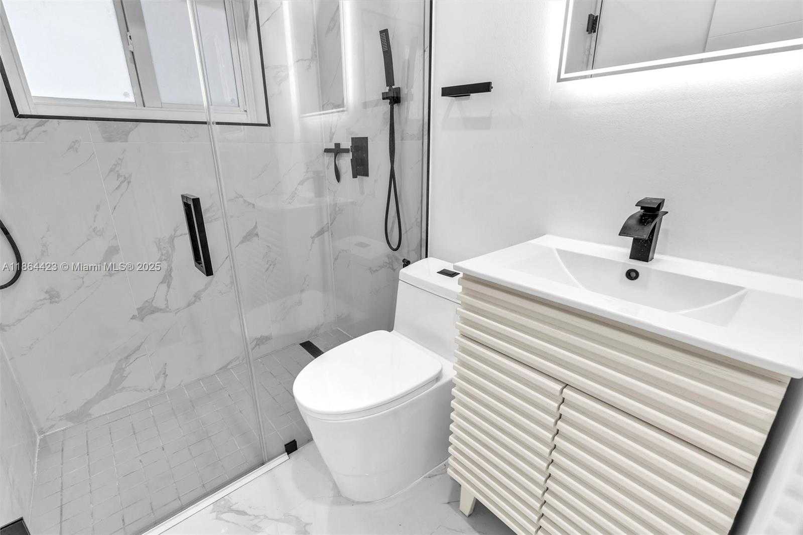 Small Image of 886 NORTH EAST 134TH ST, North Miami Number 18
