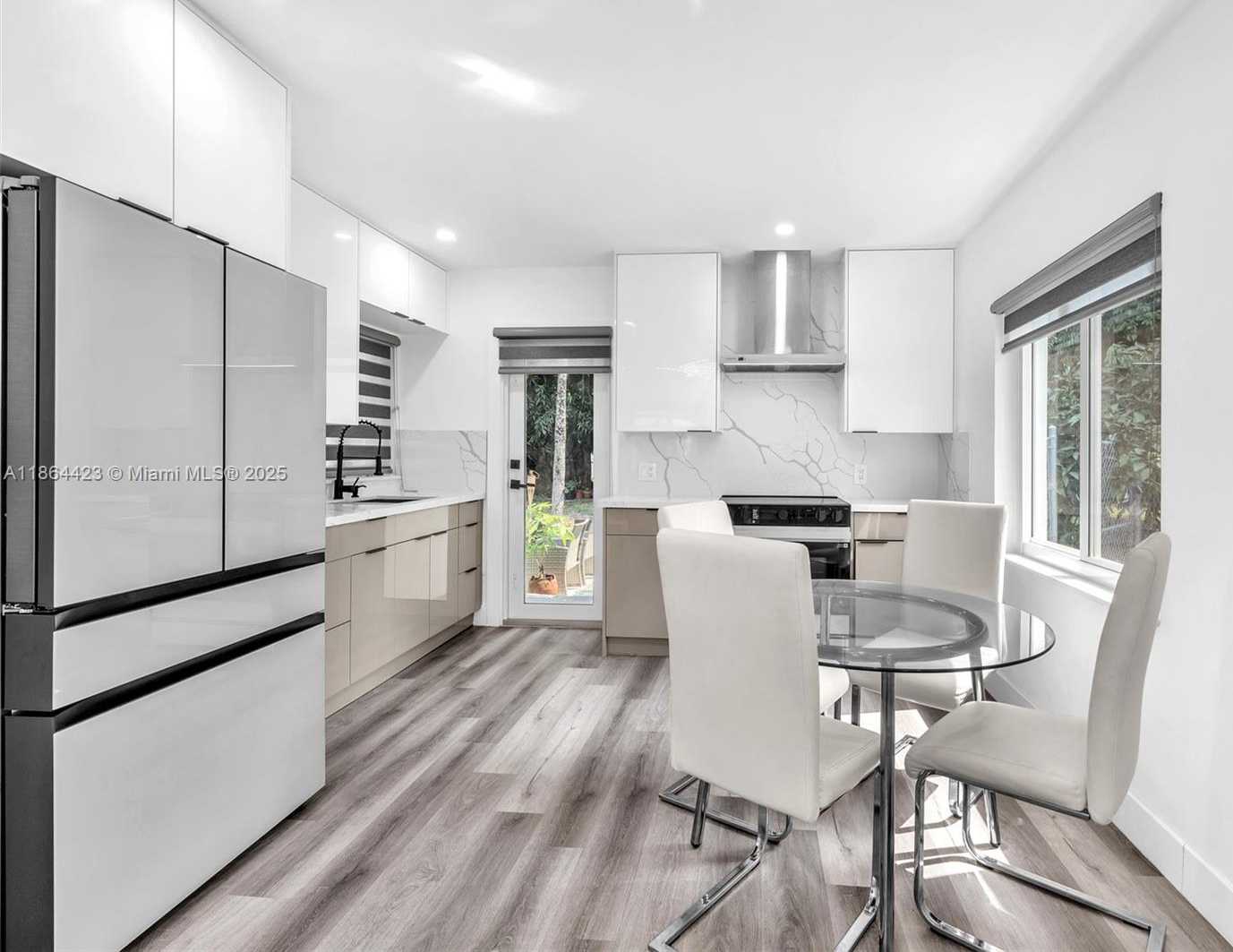 Small Image of 886 NORTH EAST 134TH ST, North Miami Number 8