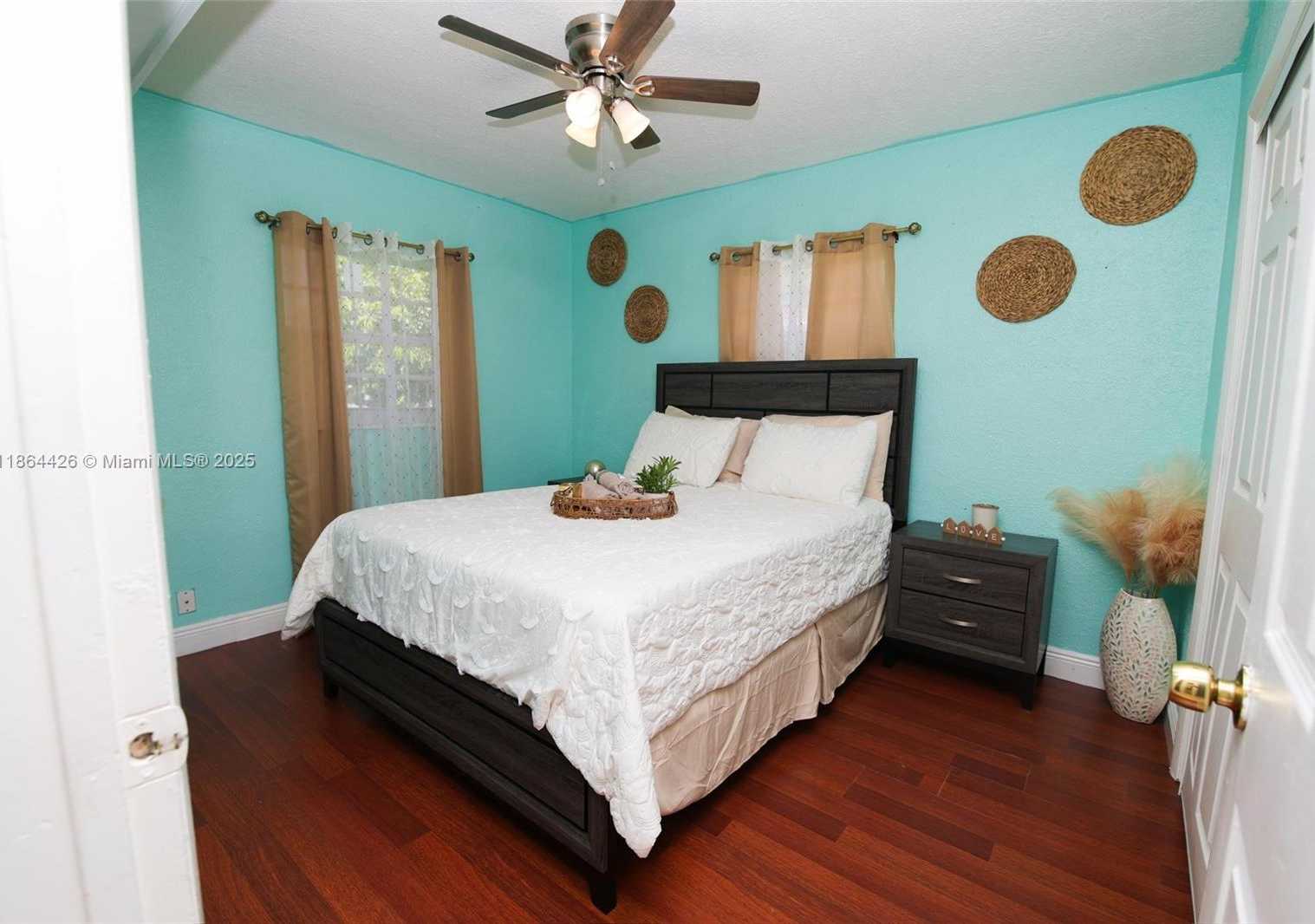 Small Image of 6711 BOULEVARD OF CHAMPIONS, North Lauderdale Number 7