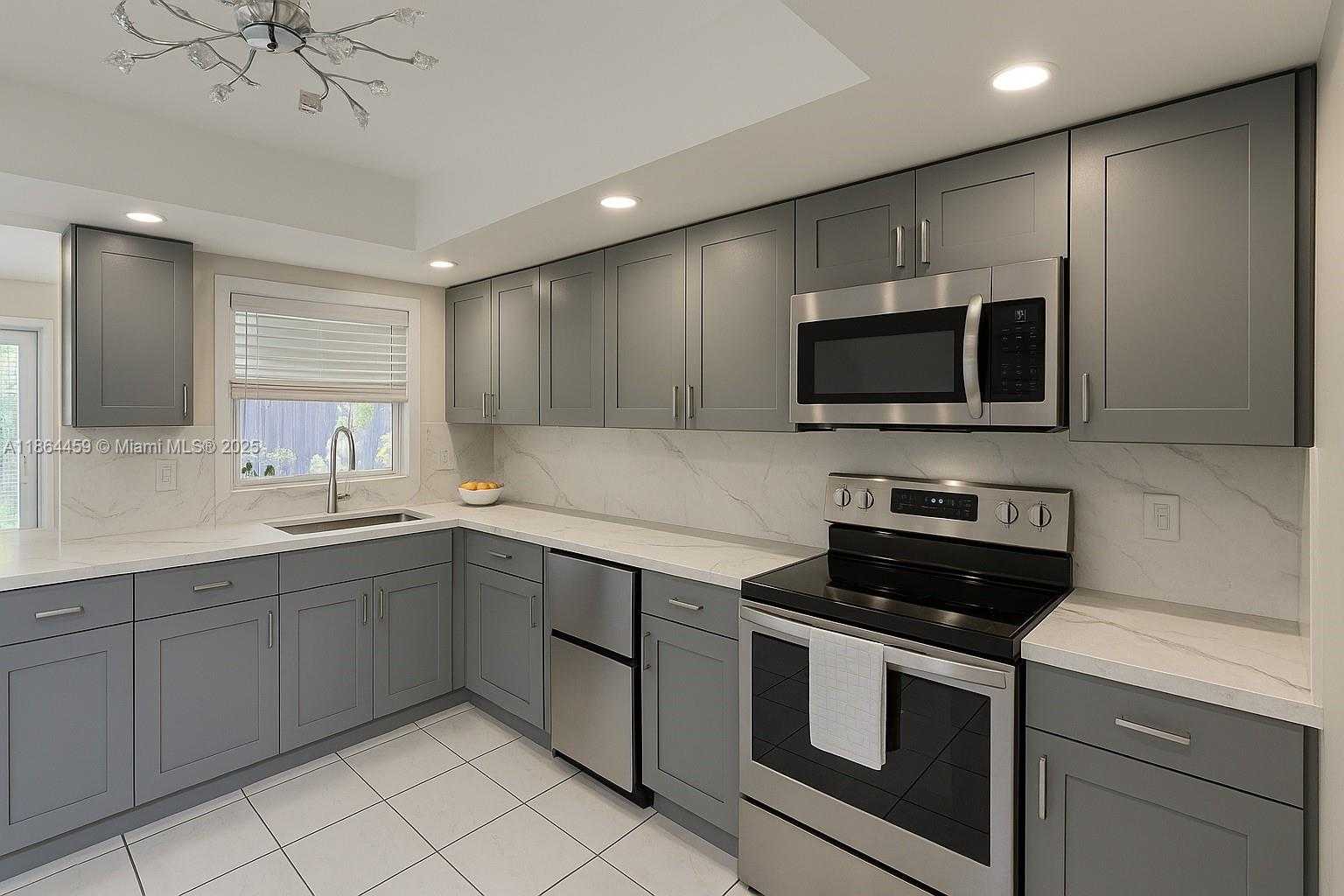 Small Image of 6646 NORTH WEST 1ST CT, Margate Number 15