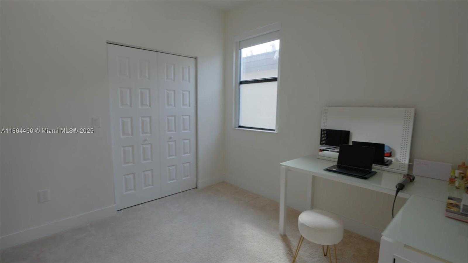 Small Image of 7661 NORTH WEST 103RD CT #7661, Doral Number 8