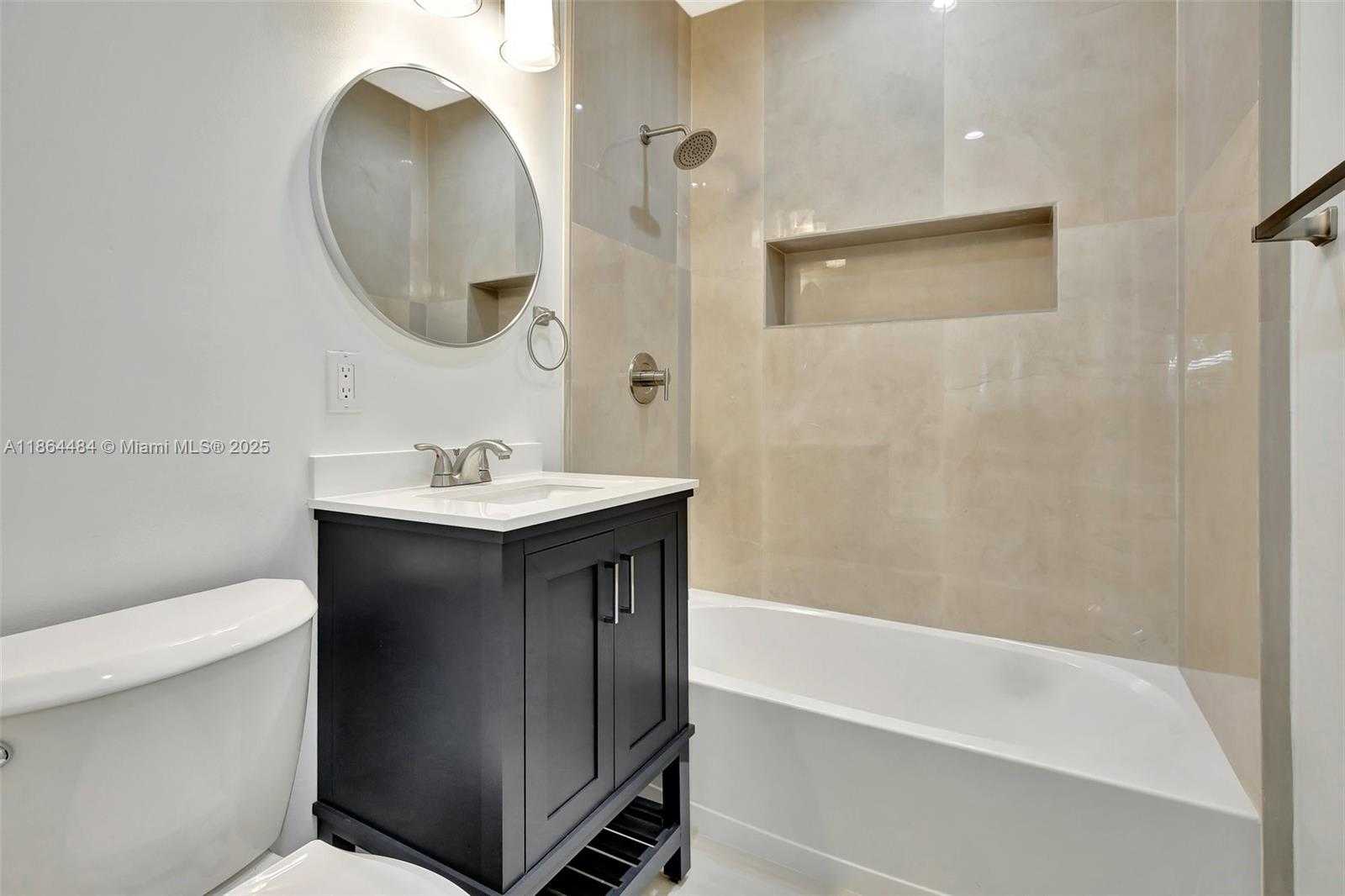 Small Image of 100 NORTH HIBISCUS COURT, Plantation Number 14