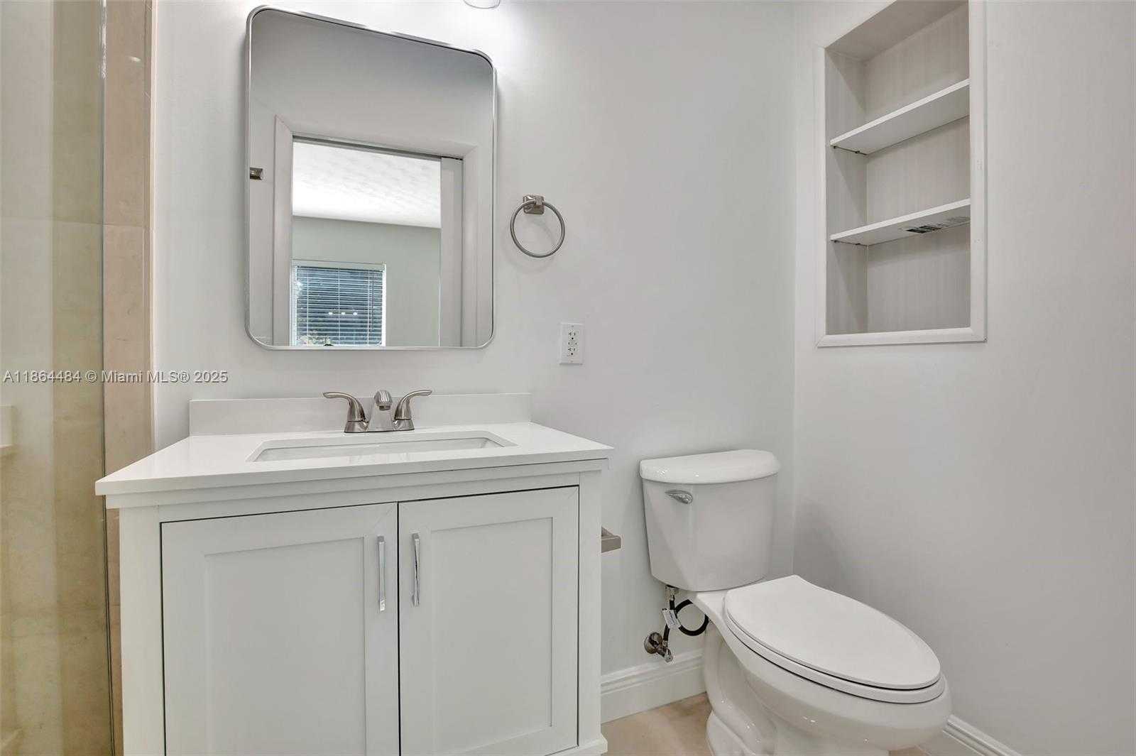 Small Image of 100 NORTH HIBISCUS COURT, Plantation Number 19