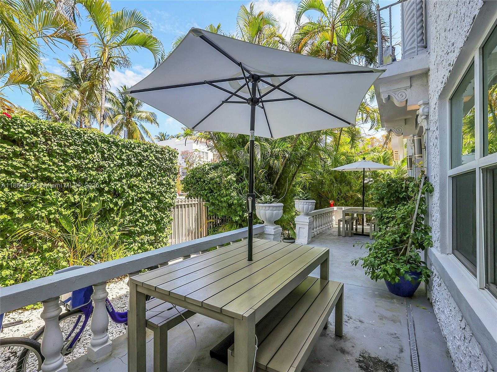 Small Image of 1618 MICHIGAN AVE #25, Miami Beach Number 15