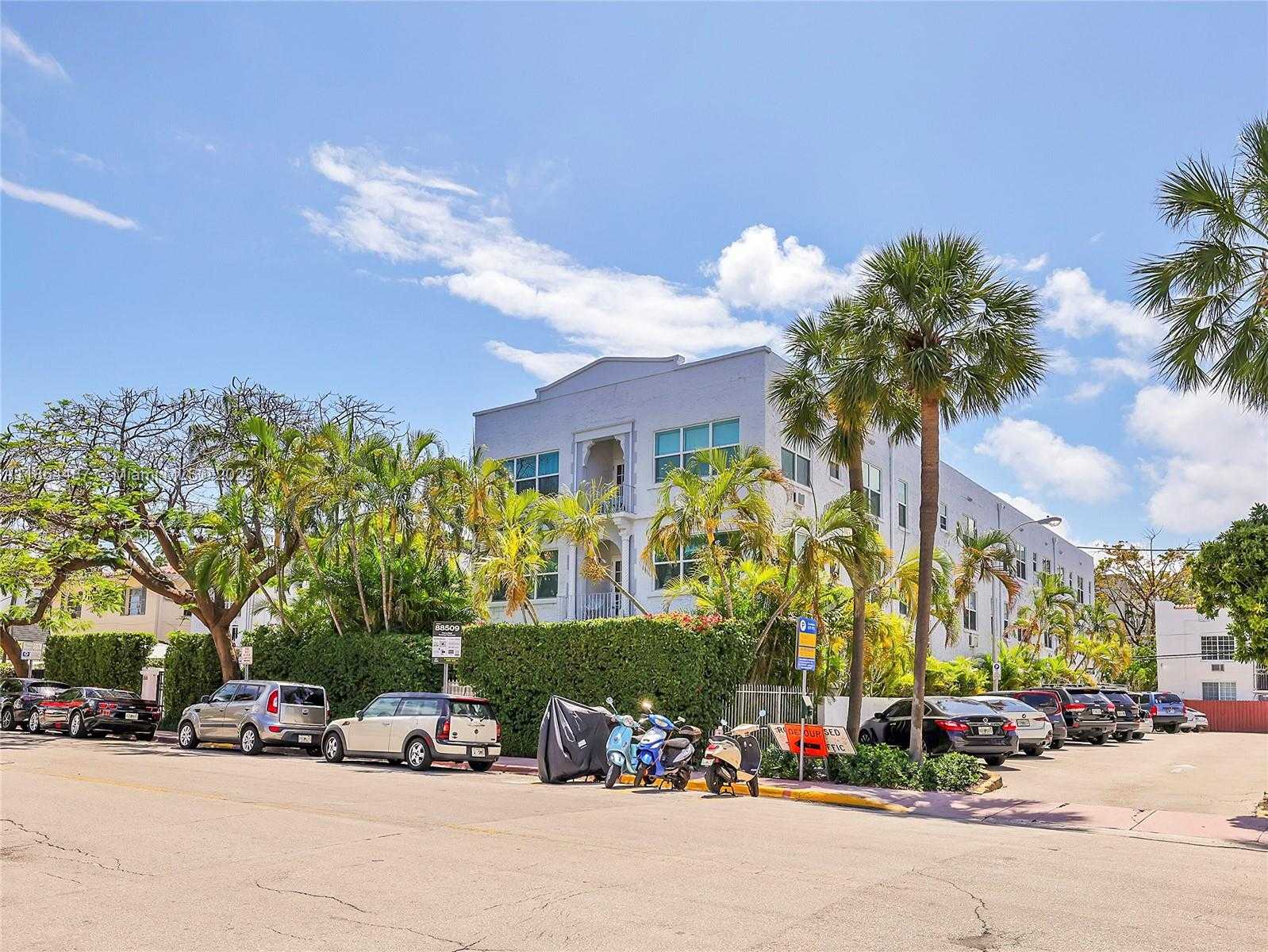 Small Image of 1618 MICHIGAN AVE #25, Miami Beach Number 16