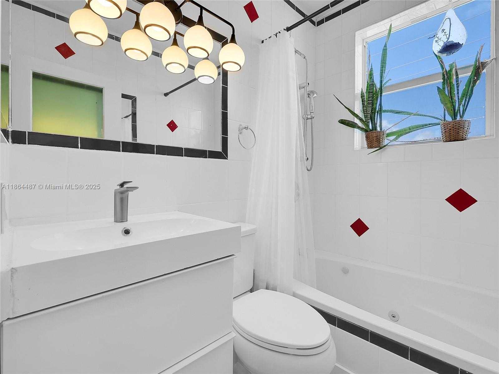 Small Image of 1618 MICHIGAN AVE #25, Miami Beach Number 5