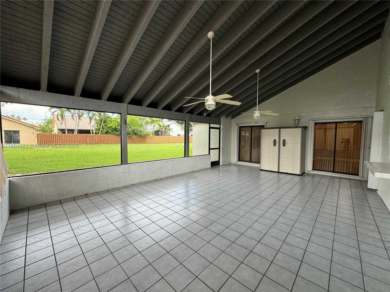Small Image of 2208 CHARLESTON #2208, Weston Number 12