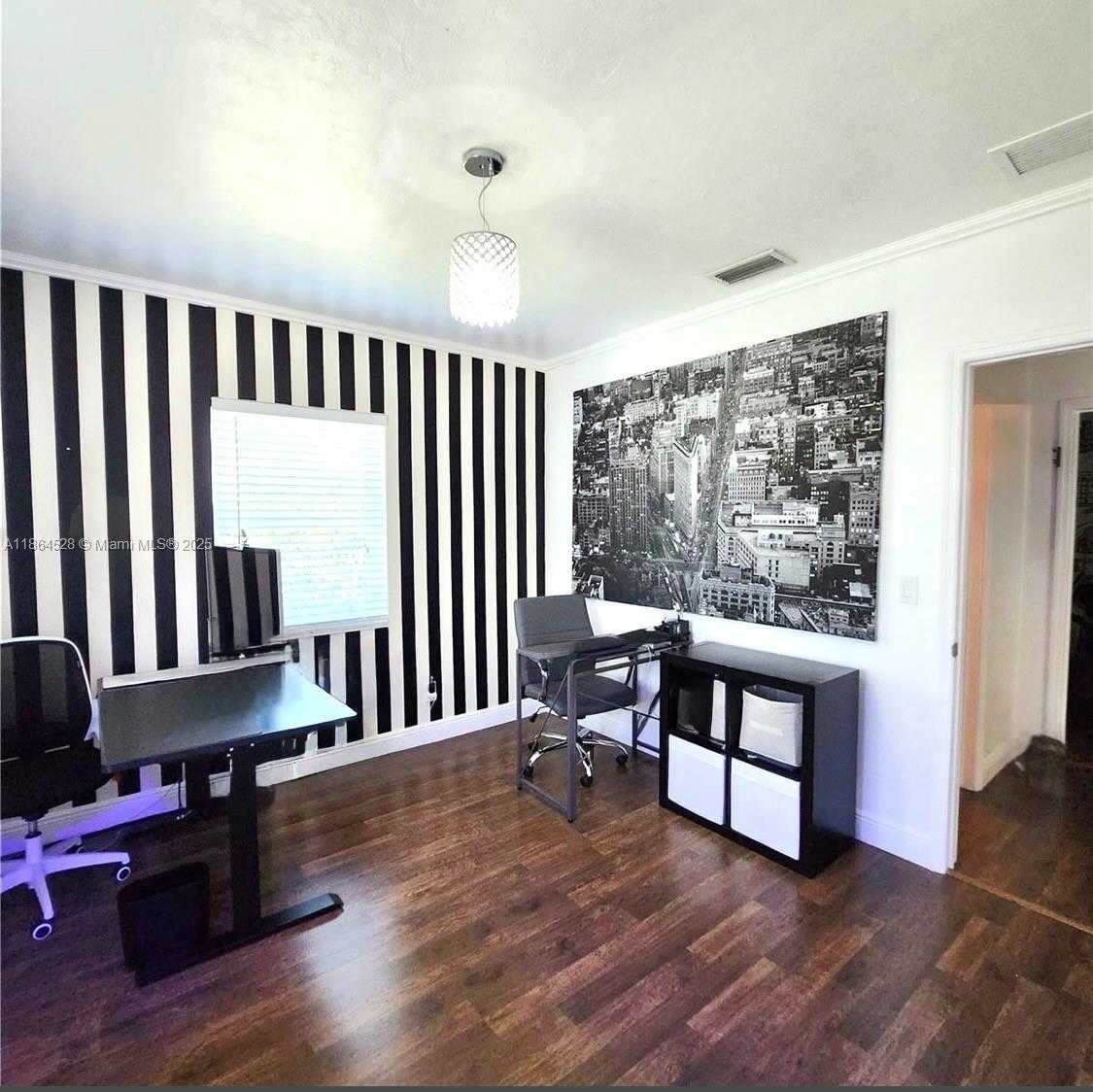 Small Image of 1700 SOUTH WEST 16TH TER, Miami Number 17