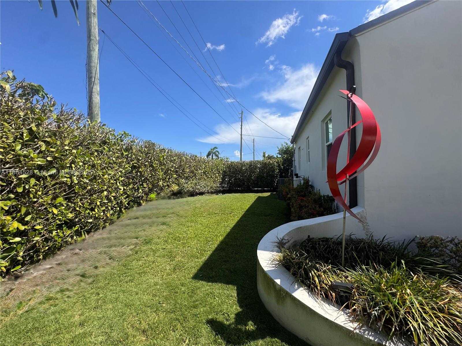 Small Image of 1700 SOUTH WEST 16TH TER, Miami Number 25