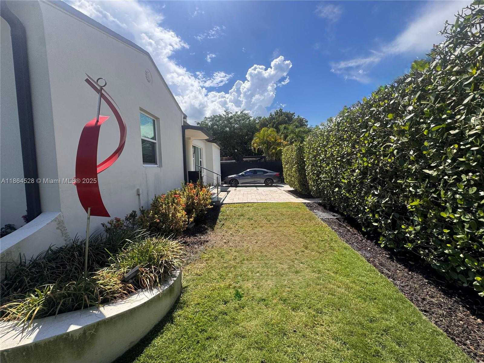 Small Image of 1700 SOUTH WEST 16TH TER, Miami Number 26
