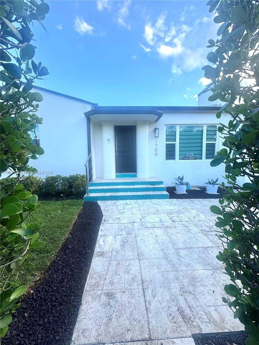 Small Image of 1700 SOUTH WEST 16TH TER, Miami Number 33