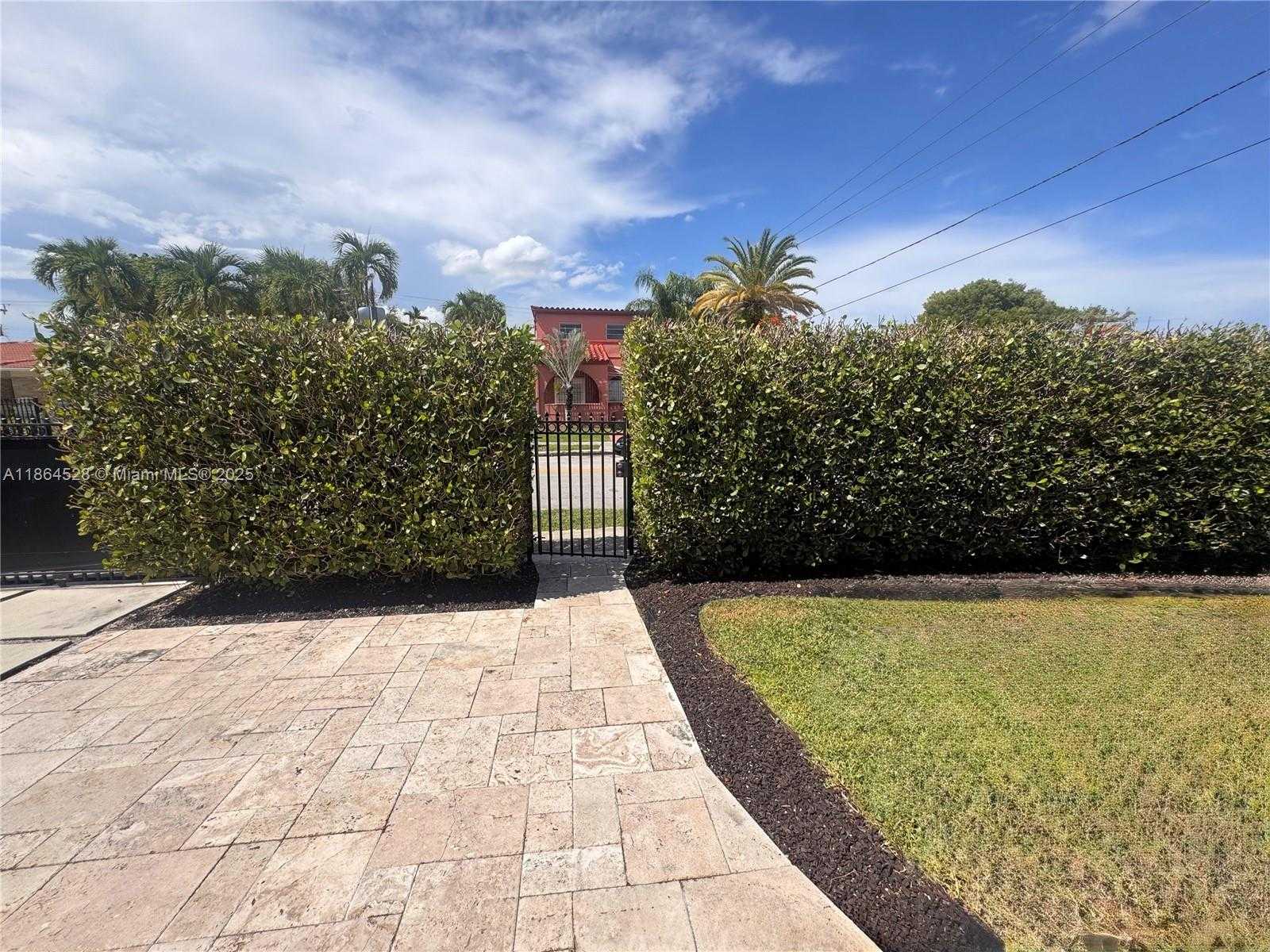 Small Image of 1700 SOUTH WEST 16TH TER, Miami Number 36