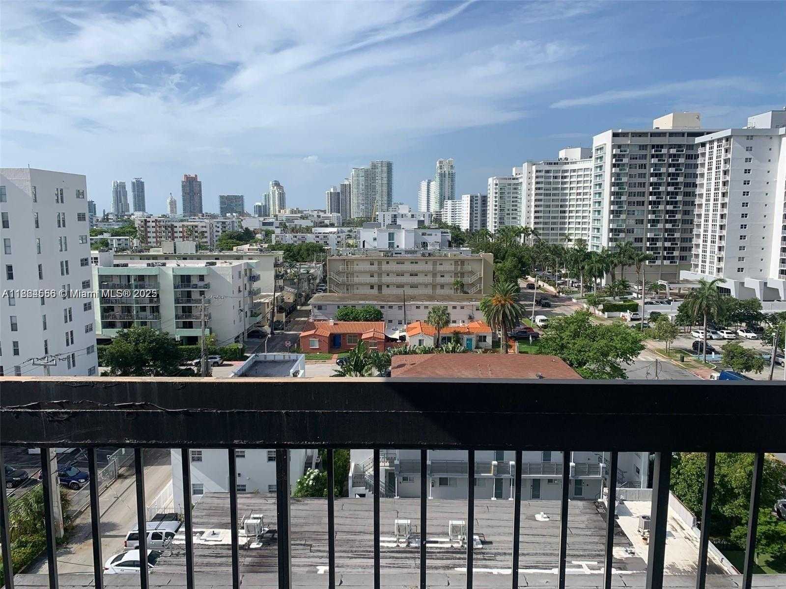 Small Image of 1345 WEST AVE #902, Miami Beach Number 10
