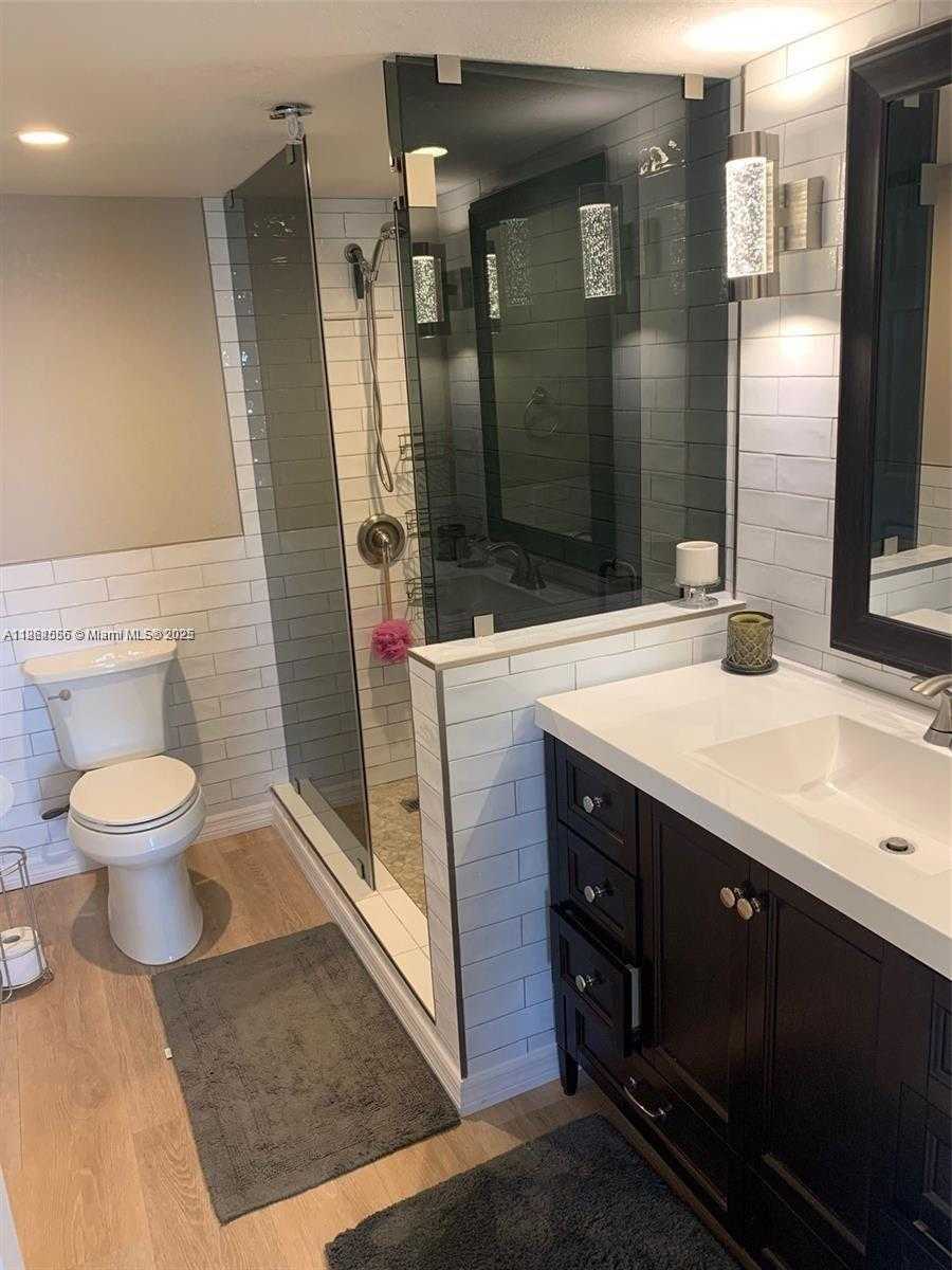 Small Image of 1345 WEST AVE #902, Miami Beach Number 7