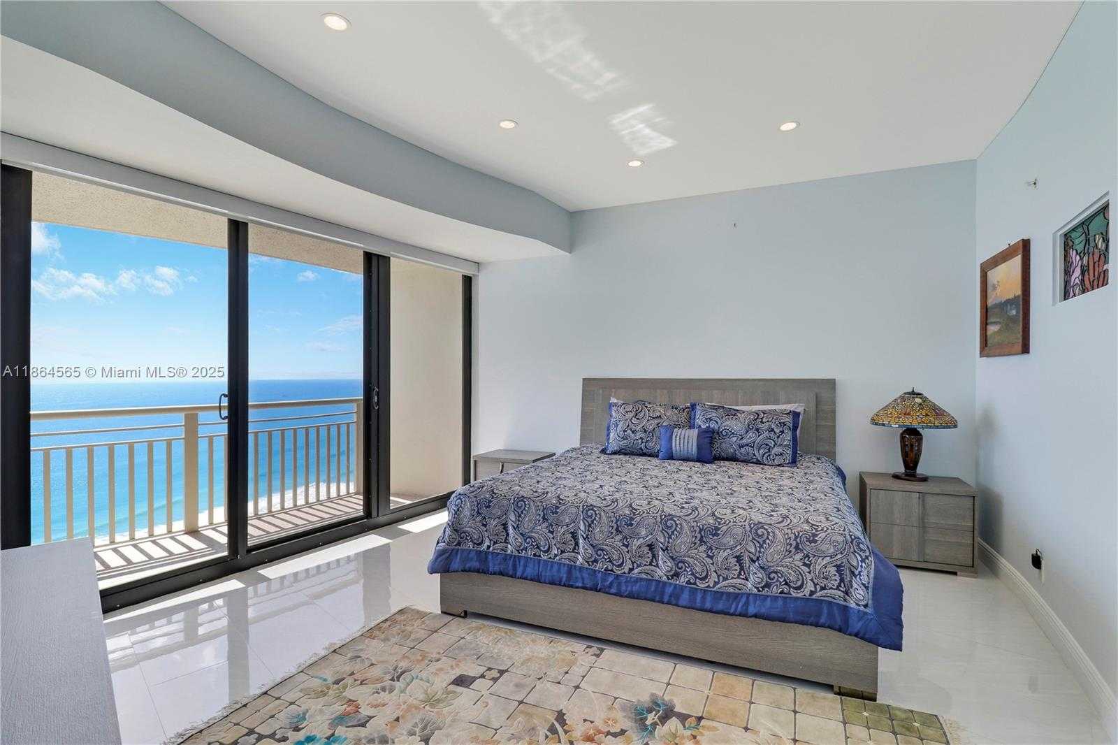 Small Image of 3000 NORTH OCEAN DR #PH-D, Singer Island Number 20