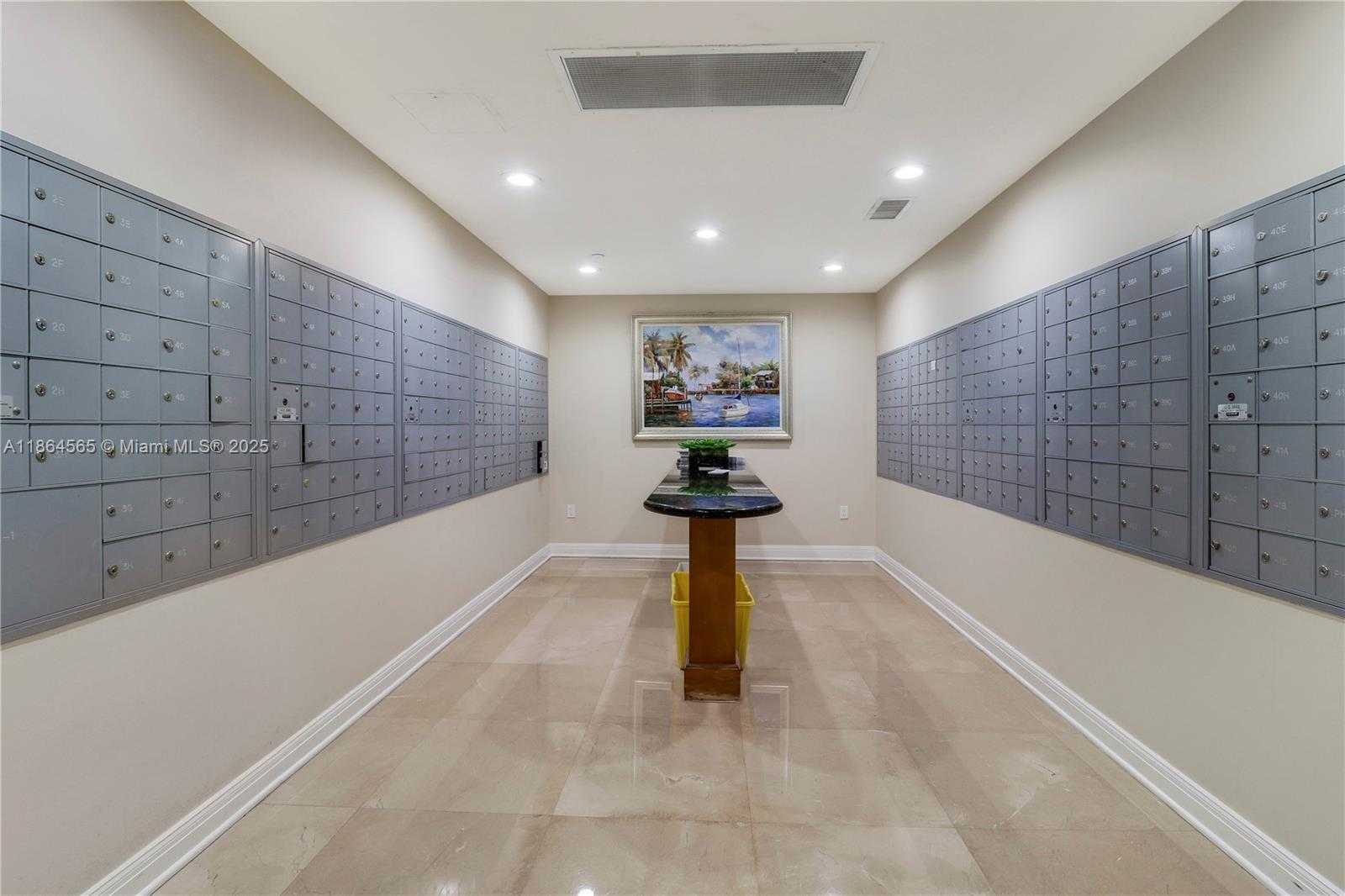 Small Image of 3000 NORTH OCEAN DR #PH-D, Singer Island Number 34