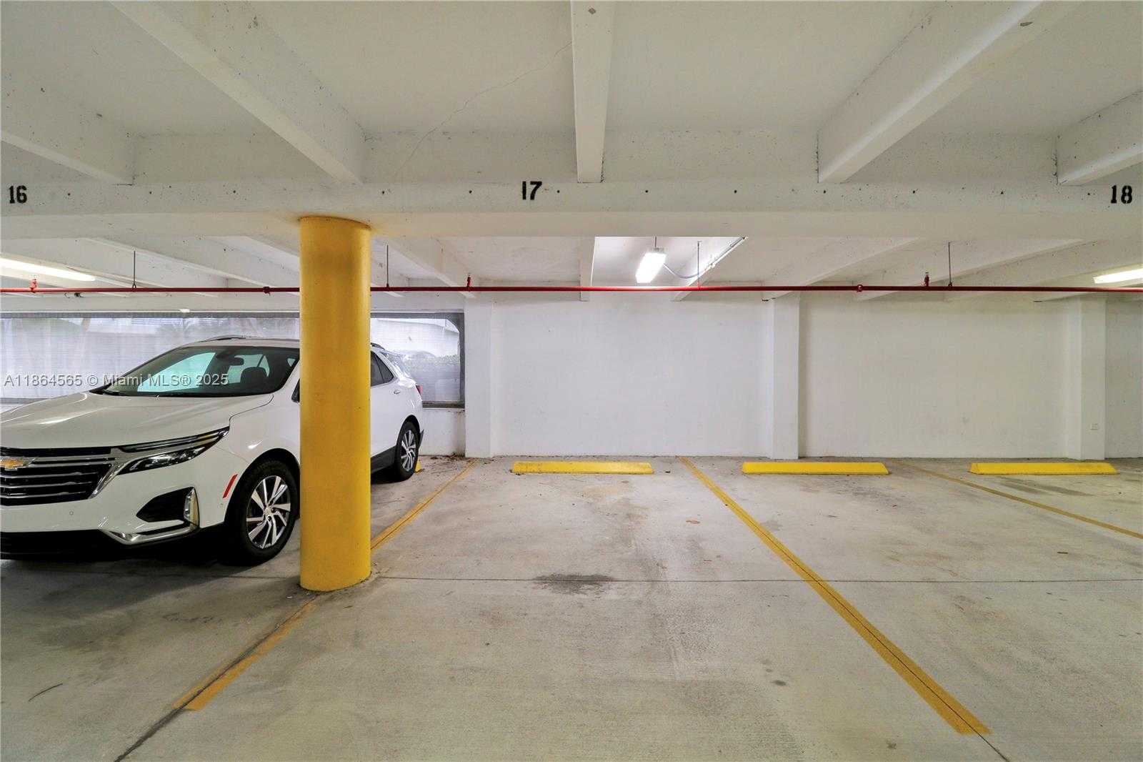 Small Image of 3000 NORTH OCEAN DR #PH-D, Singer Island Number 48