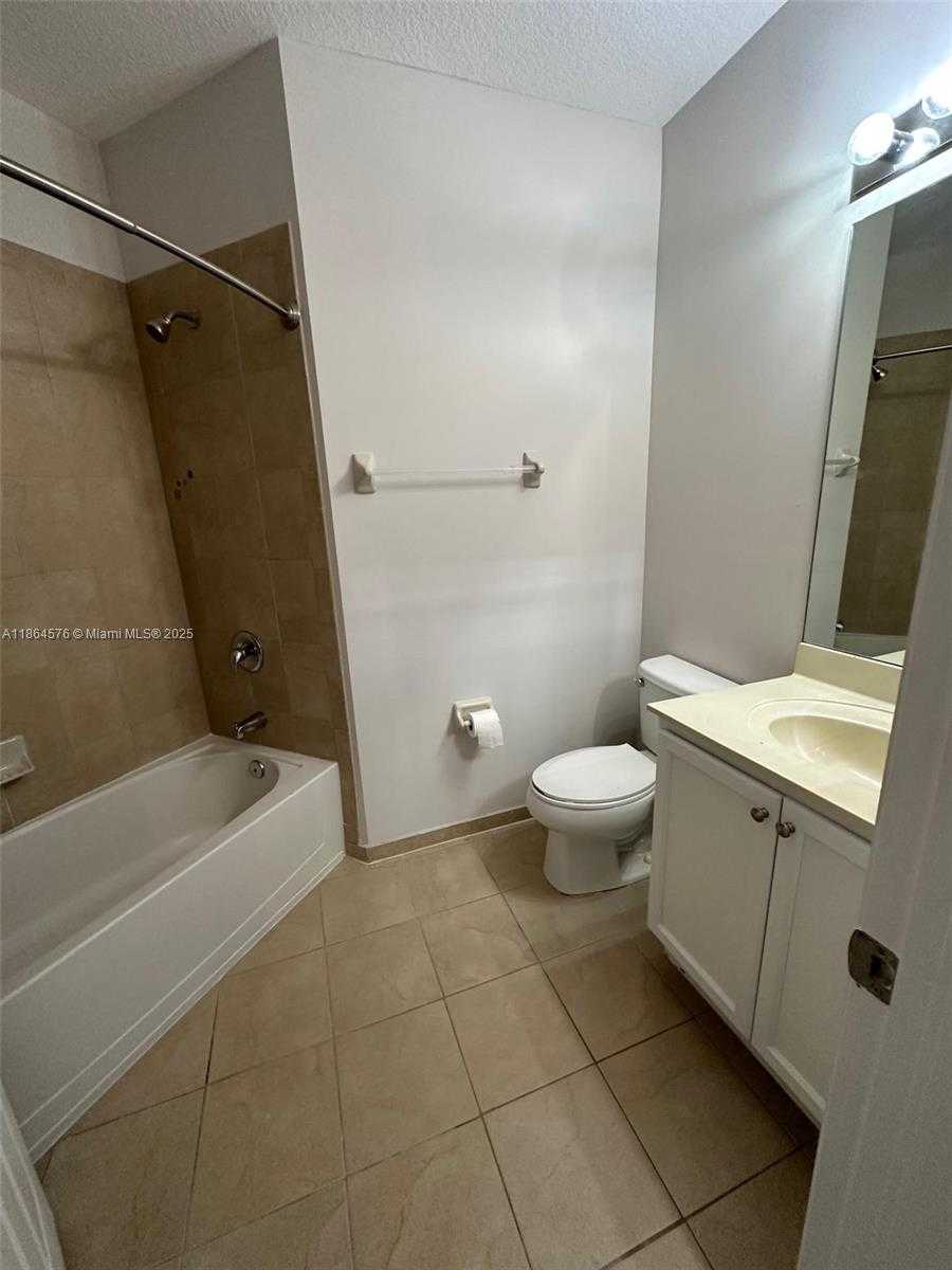 Small Image of 11601 NORTH WEST 89TH ST #204, Doral Number 15
