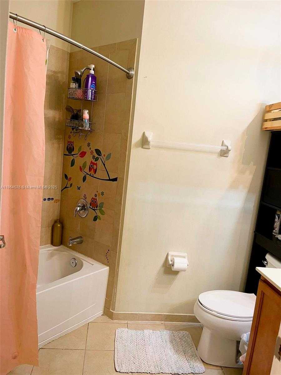 Small Image of 11601 NORTH WEST 89TH ST #204, Doral Number 17