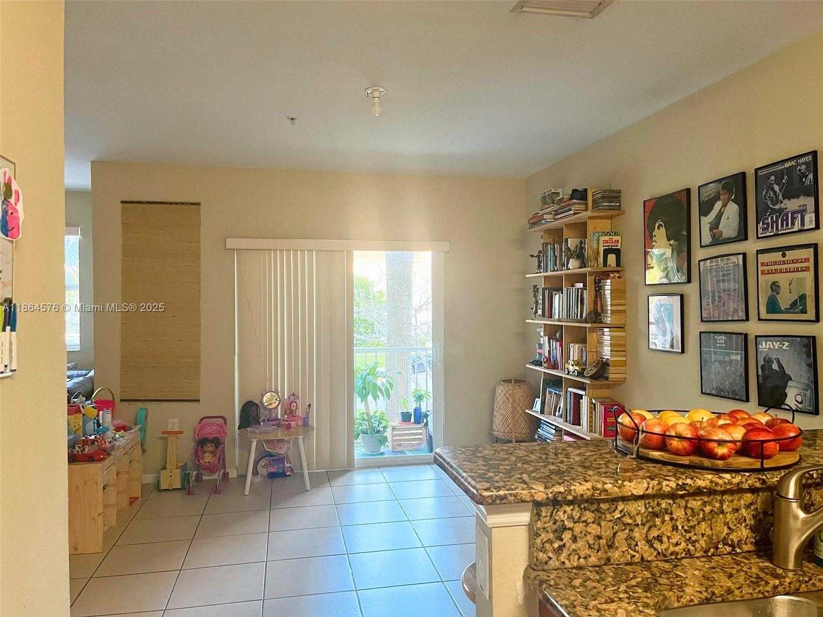 Small Image of 11601 NORTH WEST 89TH ST #204, Doral Number 5