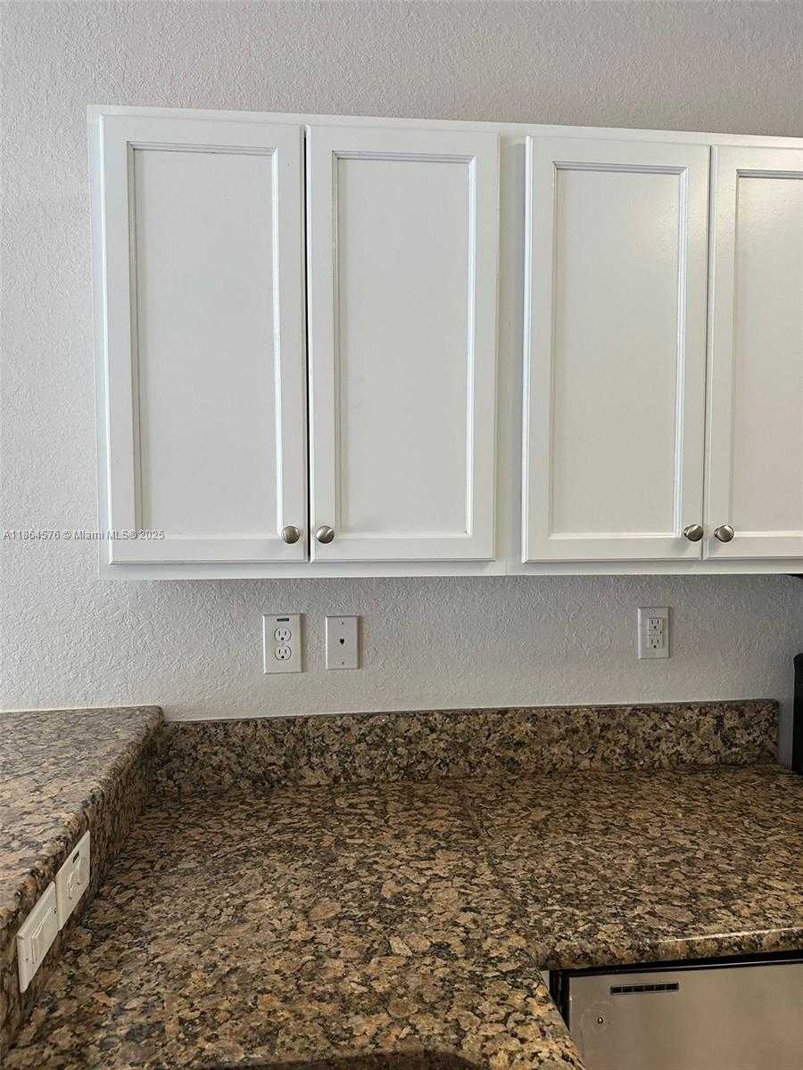 Small Image of 11601 NORTH WEST 89TH ST #204, Doral Number 8